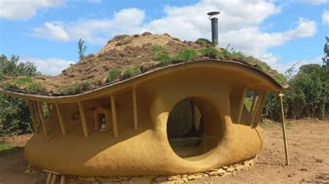 cob houses with metal roof|cob house design.